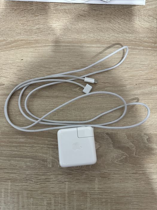 Продам macbook pro 14 m3 16/512