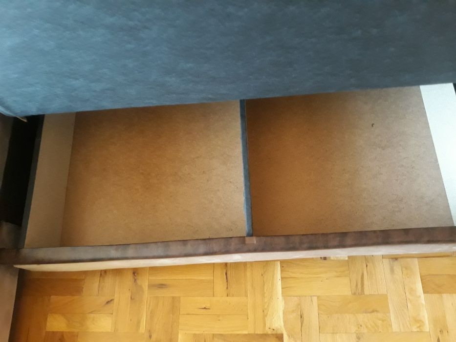 Разтегателен диван