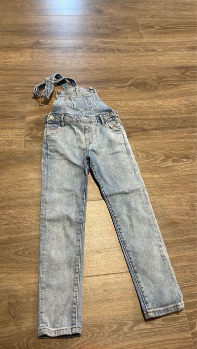 Дрешки за момиче