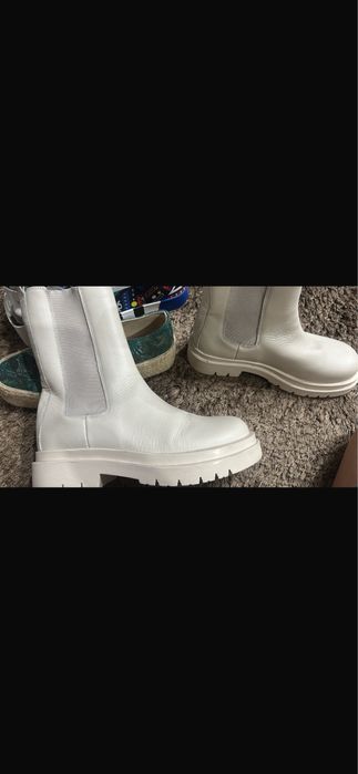 Продам женские сапоги