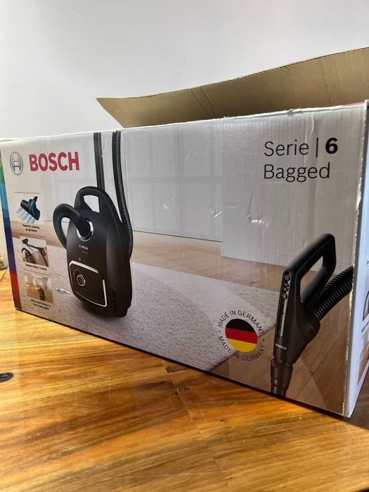 Прахосмукачка Bosch Serie 6 Bagged