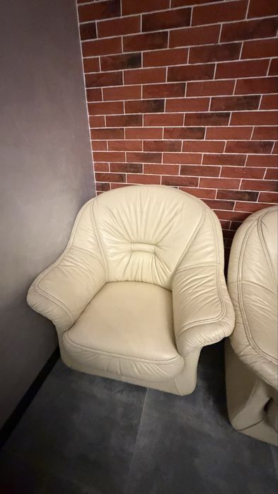 продам диваны и кресло