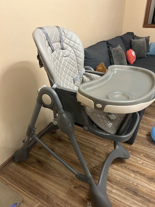 Стол за хранене на Лорели