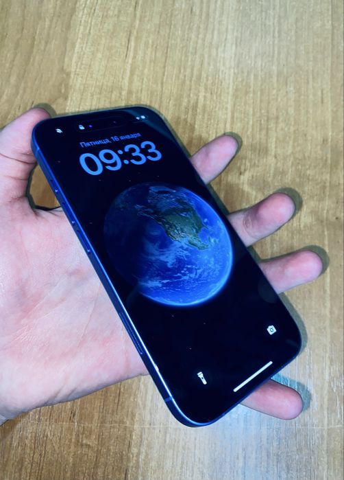 Продам айфон 16.