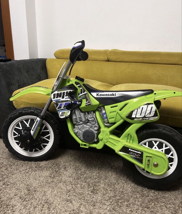 Motor electric kawasaki