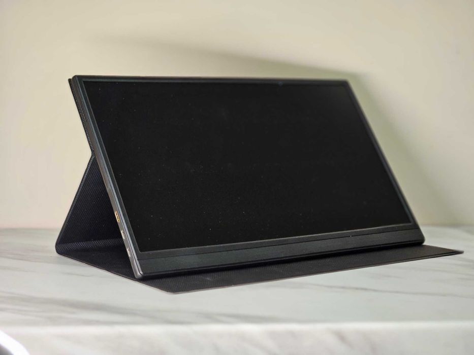 15.6″ портативен дисплей | USB-C / HDMI