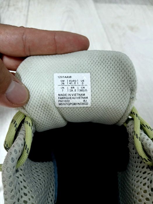 Продам кроссовки от Asics