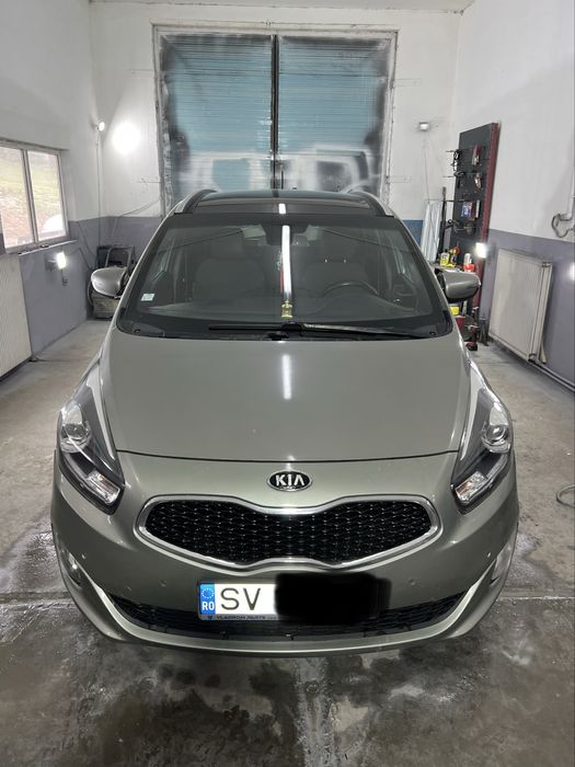 Kia Carens 1.7 CRDI 16 v