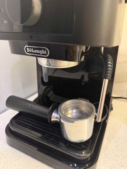 Кофемашина рожковая Delonghi