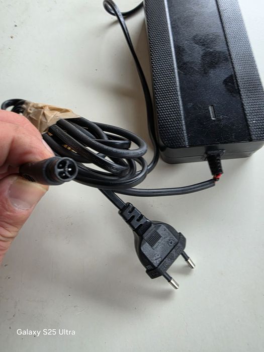 Incarcator giant si fisher 36v si diferite tipuri de roti.