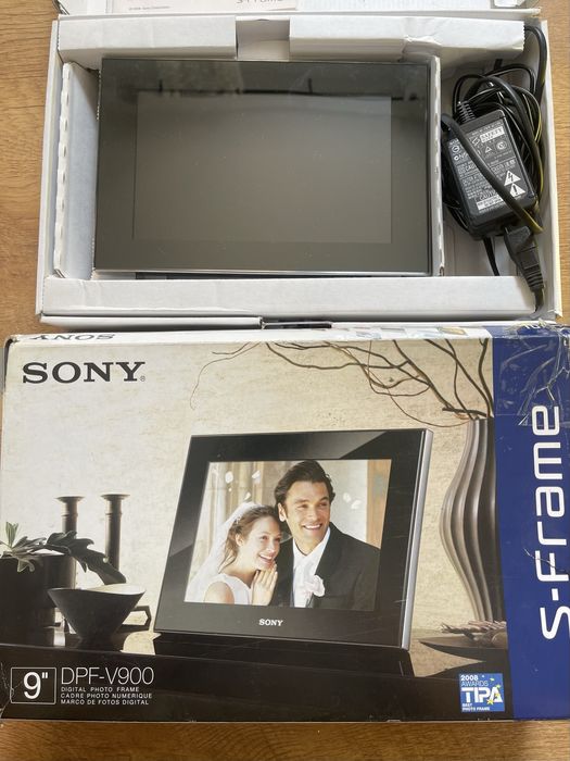 Цифровая фоторамка продаю