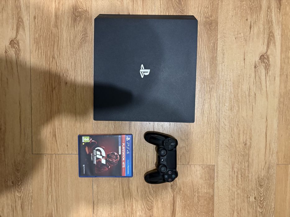 Playstation 4 pro+игра