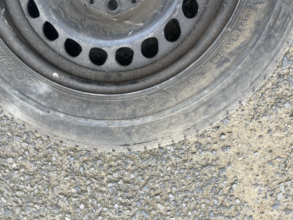 Vand janta + anvelopa vara  205/65 R15 Michelin - roata de rezerva