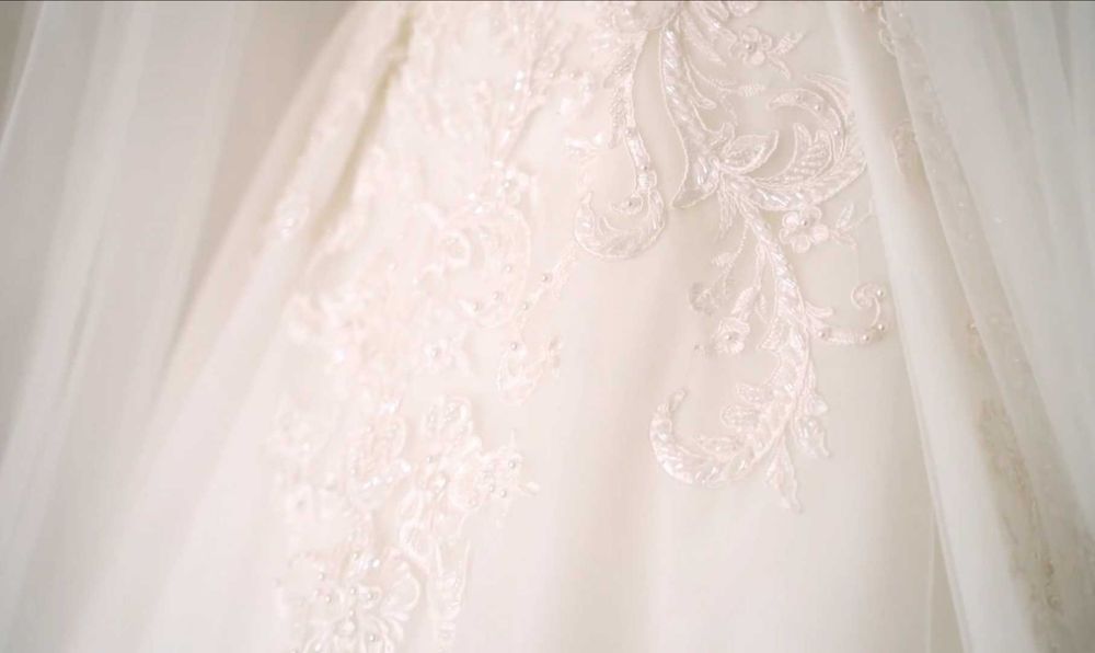 Vand rochie de mireasa