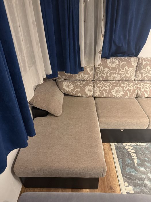 Vand canapea extensibila pe colt