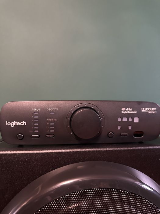 Boxe Logitech 5.1 Z906, 500W RMS