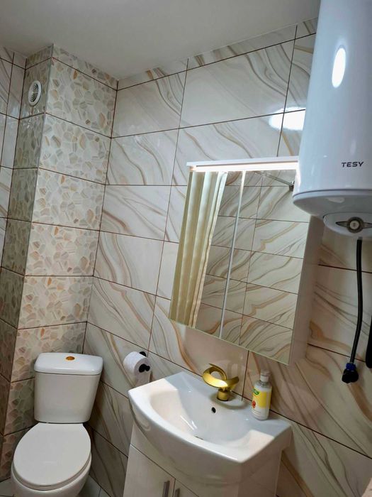 Дава се под наем Четиристаен апартамент в Варна, Лятно кино Тракия - 80 кв.м за 647.19 € - Снимка #20