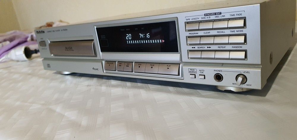 Technics SL-PG200A. Citire laser în câmp magnetic. Cd player top!