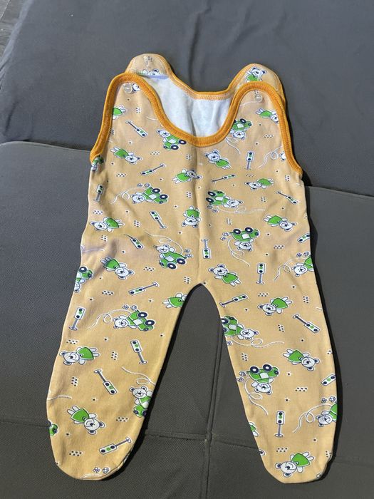 Продам детские вещи