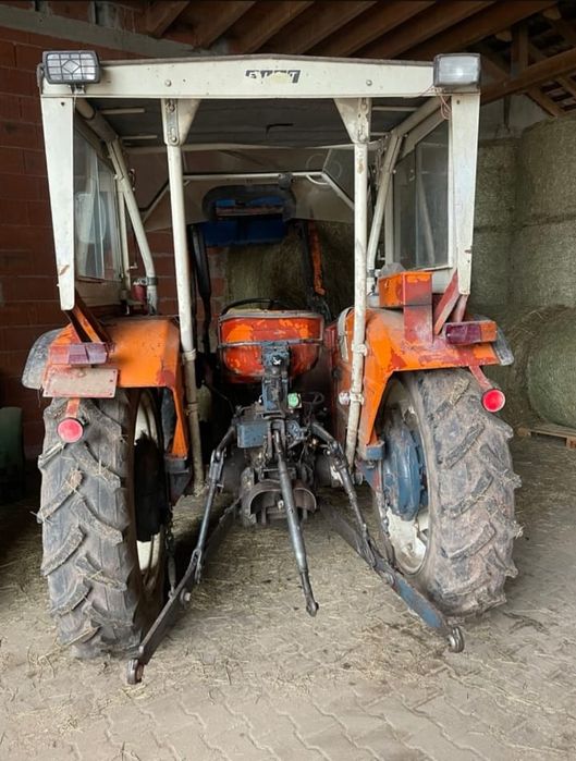 Vând tractor Fiat 600 DTC cu încărcător frontal Stoll