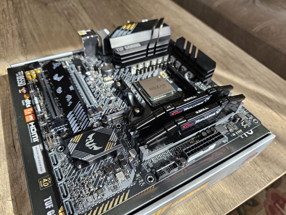 Комплект дъно процесор рам Ryzen 7 5700X, 32GB DDR4 3200MT/s, B550M TUF GAMING PLUS WIFI II