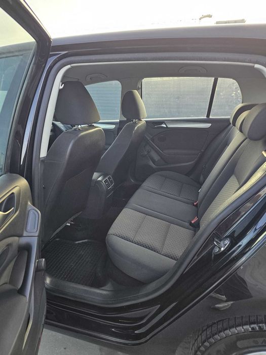 Vând autoturism Volkswagen Golf 6 An fabricație 2011