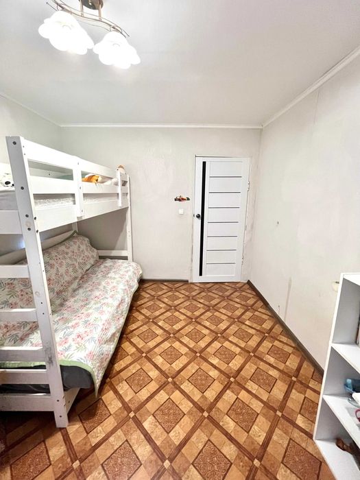 Продаётся 3 комн квартира