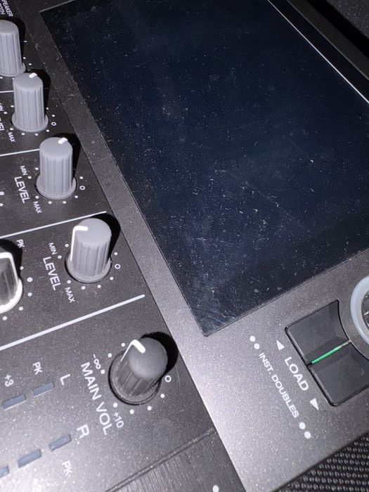 Dj контролер Denon SC Live 4