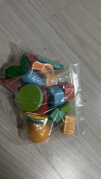 Продаю игрушки для развития детей