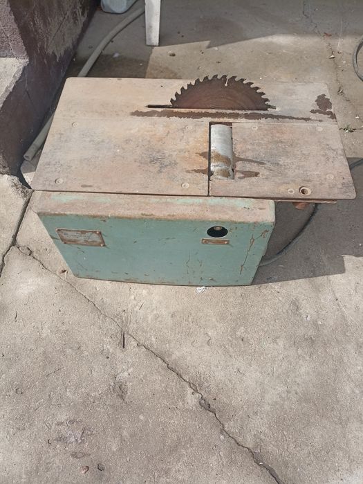 Продам деревообрабатывающий станок