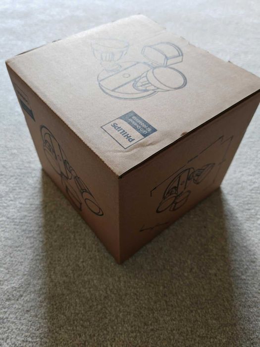 PHILIPS 21W 3000 lm LED охранителна лампа с PIR сензор за движение