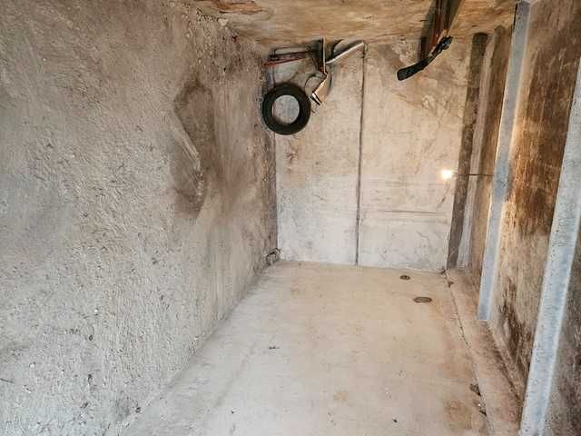 Дава се под наем Гараж / Паркомясто в Габрово, Център - 20 кв.м за 40.8 € - Снимка #1