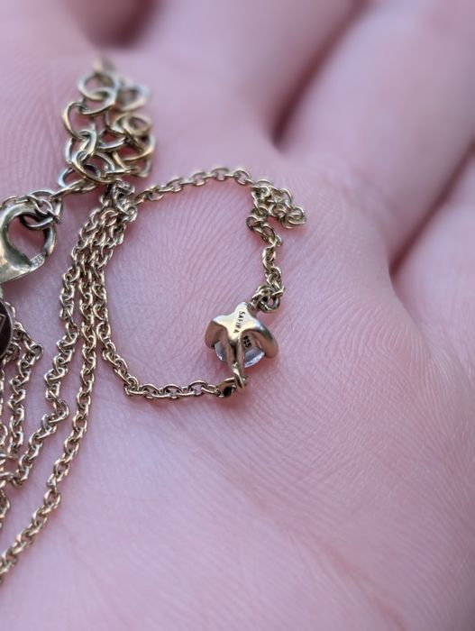 Vechi colier lant din argint de 925, placat cu aur de 24K, pandantiv clasic tip solitaire, decorat cu o piatra rotunda din zirconiu cubic, Safira