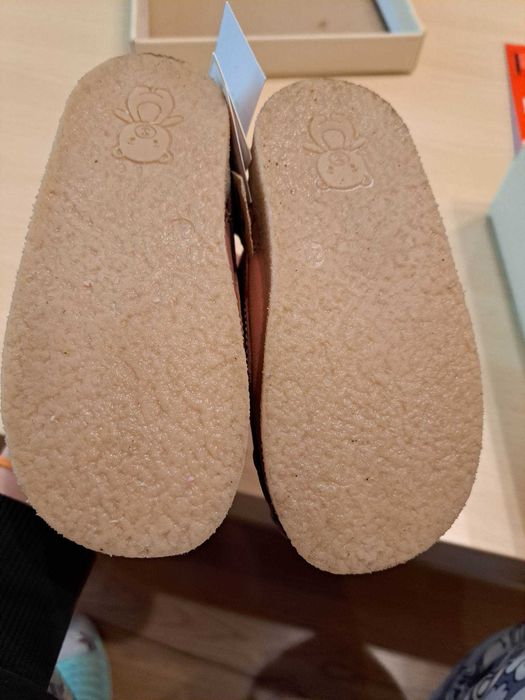 Нови детски обувки