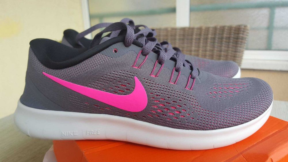 NIKE,оригинални нови маратонки