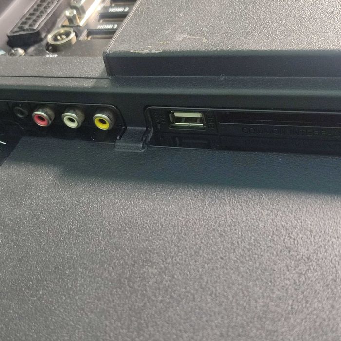 TV smart HITACHI 100cm