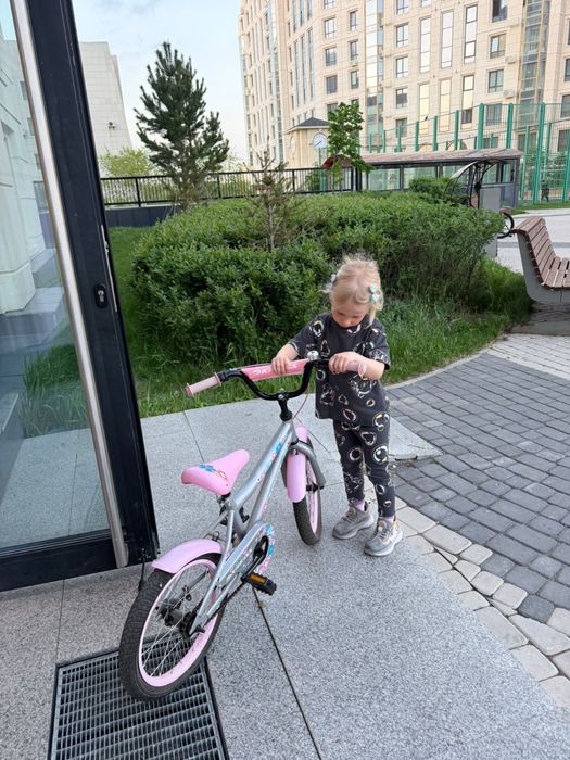 Велосипед 4-5лет
