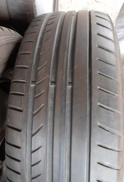 2 anvelope 255/45 R20 SUV și 1 anvelopă 235/55 R17 EXTRA LOAD C Volkswagen T5 T6