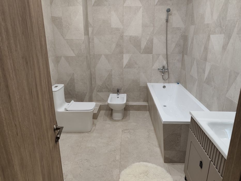 5-комн 151.4м2 возле Цирка, Думан