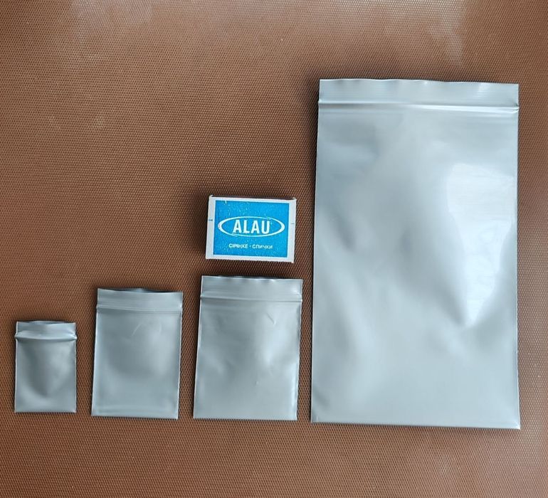 Зиплоки серые суперплотные.