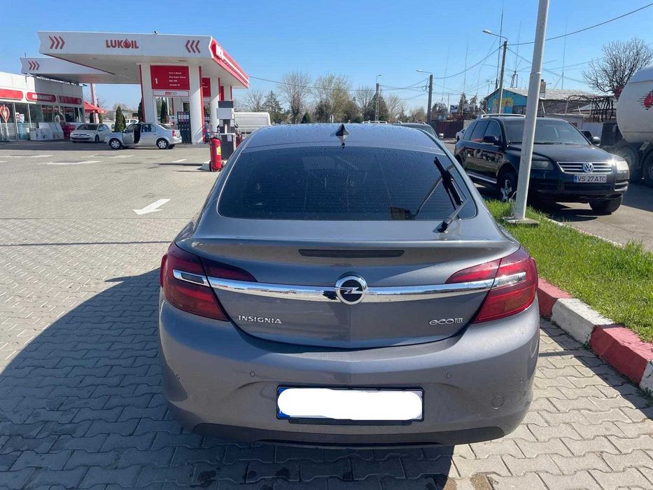Urgent!! Opel Insignia