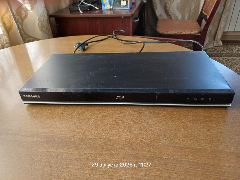 Blu-ray плеер Samsung BD-C5100 (модель BD-C5100/RU).