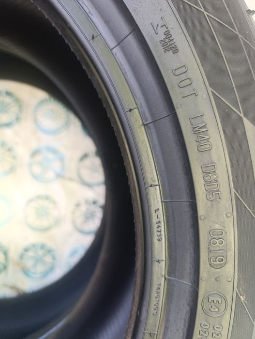 O anvelopă de vara nouă 225 50 17 Continental dot 2019