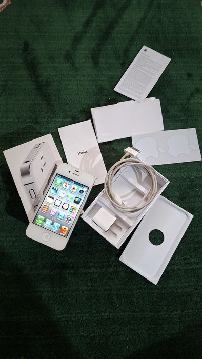 Iphone 4s yangidek 64gb