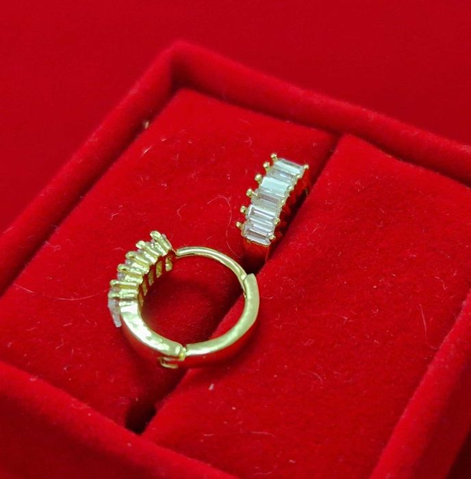 GP60, cercei placati aur 18k,incuietoare sigura, zirconii albe/tuquaz