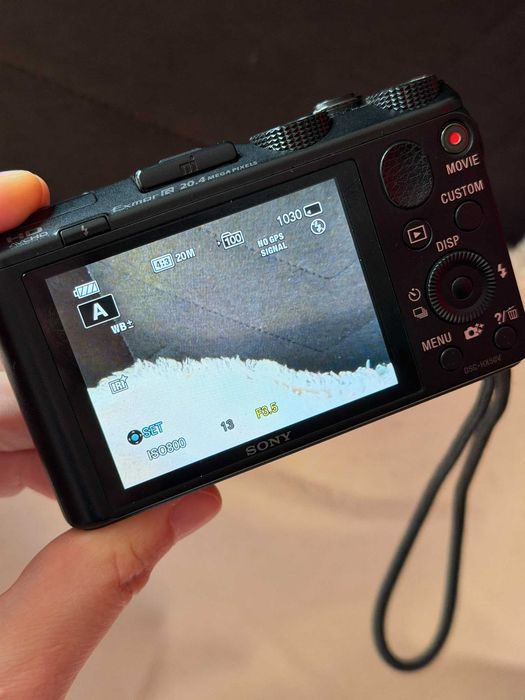 Sony Cyber-shot DSC-HX50V – 30x оптичен зуум, Wi-Fi, GPS (+ резервна батерия)