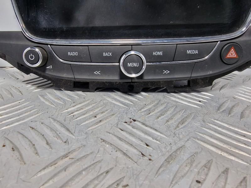 Navigatie multimedia Intellink 900 cu silverbox Opel Astra K