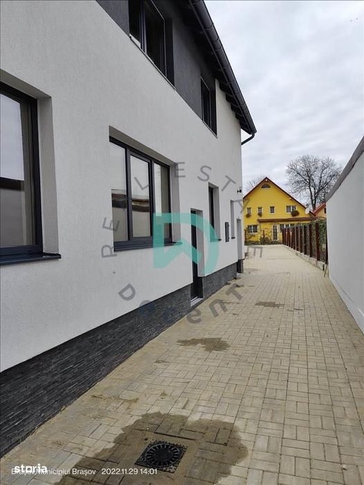 De vanzare casaspatiu comercial, 130 mp, Nicopole, Brasov
