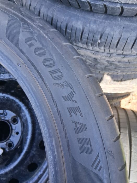 225 45 17 GOOD YEAR 2бр летни дот 2022г