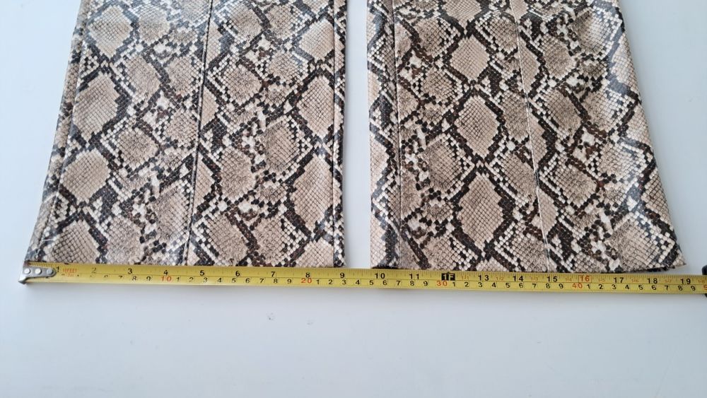 Pantaloni drepti snakeskin